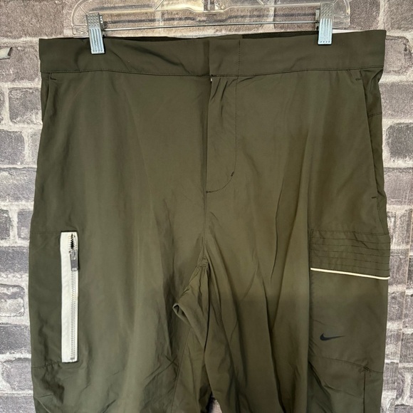 NWT Nike Sportswear Utility Pants Olive Green pockets - Picture 3 of 16